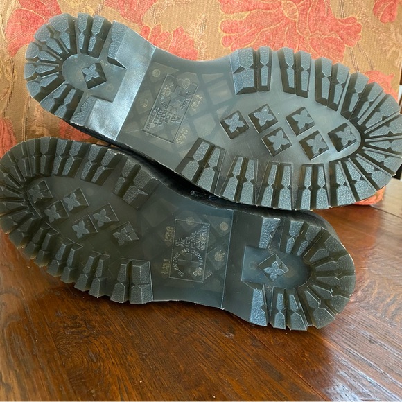 Dr. Martens Jadon Burgundy Smooth Leather Size 7 Boots - Picture 4 of 7